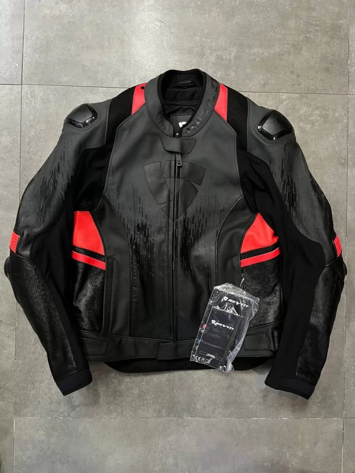 Revit Akira Black - 54 Beden